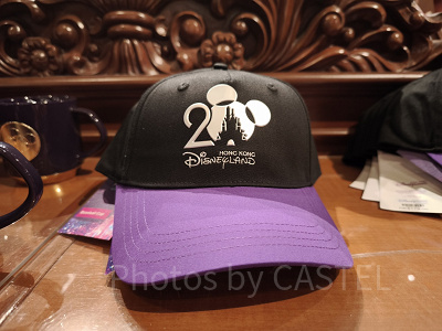 香港ディズニー20周年「ミッキー&フレンズ・グランドセレブレーショングッズ」:20周年キャップ
