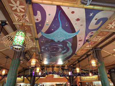 香港ディズニーランドのレストラン：ウェイ・ファインダーズ・テーブル