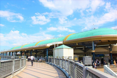 ディズニーランドの近くのホテル：電車で10分以内に行けるホテル