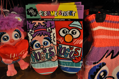 HUG ME!! HUG US!!のソックス