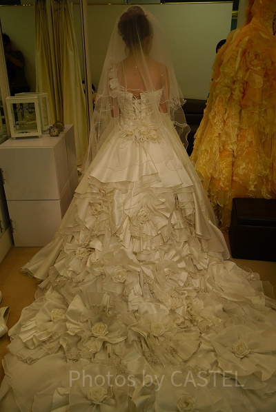 非常にたくさんのドレスの中から選ばせてもらえました。