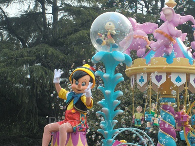 ここまで読むと、このピノキオも憎たらしく見えちゃったりして……いえいえ、続きをどうぞ。