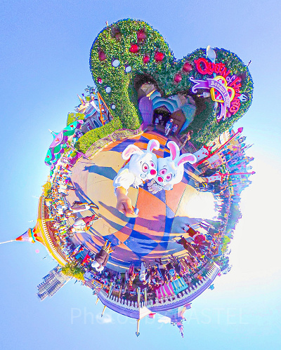 クイーンオブハートのバンケットホール前(360度カメラで撮影)