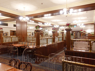 イーストサイド・カフェの店内