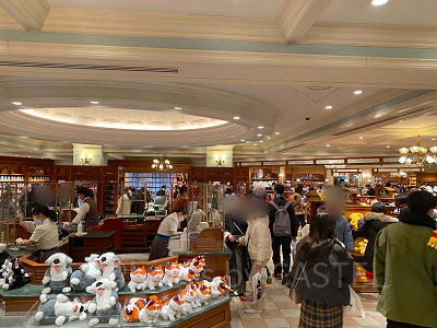 グランドエンポーリアムの店内の様子(20時30分ごろ)
