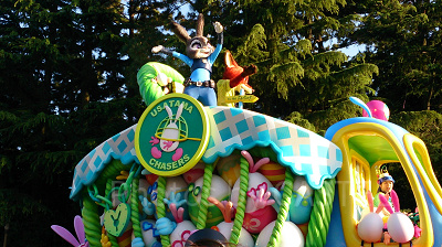ディズニーランドのパレード「うさたま大脱走！」のジュディとニック