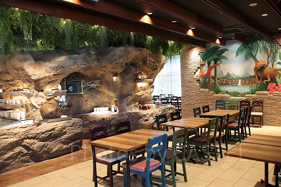 ジュラシックダイナ―内装