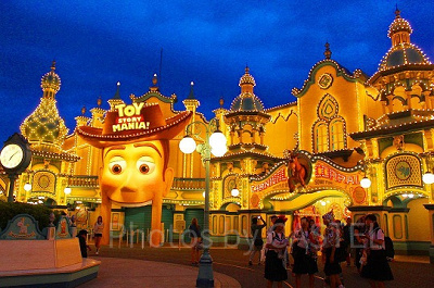 「君はともだち」は誰との友情を歌った曲？