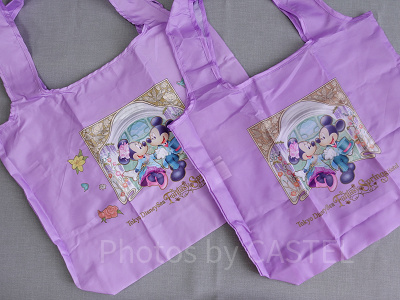 (左)販売されているエコバッグ (右)アメニティのエコバッグ