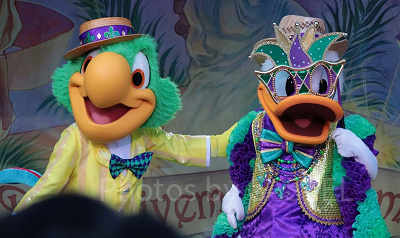 レッツ・パーティグラ！のステージ