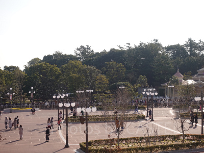 入園待ちの列/8:30