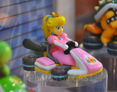 マリオカートのトミカ(ピーチ)