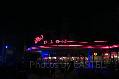 ハロウィーンの『メルズ・ドライブイン』