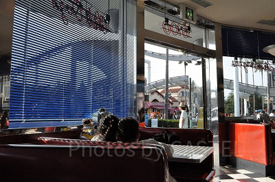 USJのメルズドライブイン店内