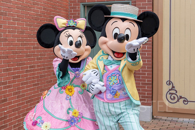 香港ディズニーランドのミッキーとミニー