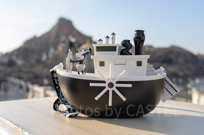 蒸気船ウィリーでスクリーンデビューしたミッキーとミニー