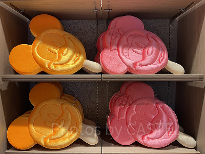 ミッキーアイスバークッション(ミッキーグッズ)