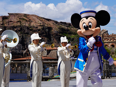 ミッキーのマーチングバンド Mickey´s MARCHING BAND ミッキーマウス