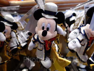 ミッキーぬいぐるみバッジ