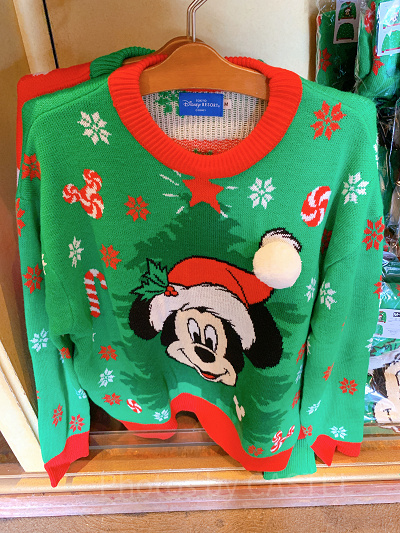ディズニー　クリスマス　2019年　ミッキー　セーター　Mサイズ　緑