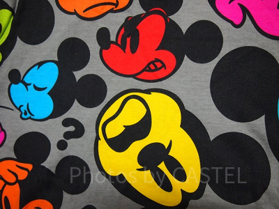 いろんな表情のミッキーTシャツ