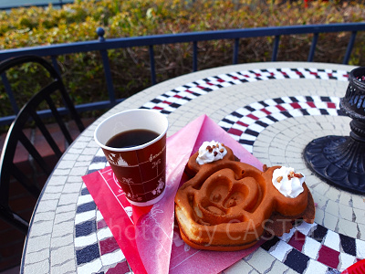 ⭐ラスト1点 新品 ディズニー ミッキー フリップ ワッフルメーカー 日本未発売 ❤日本未発売❤ディズニー ミッキー ワッフルメーカー❤90周年