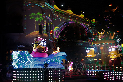 ミニオンフロートとプロジェクションマッピング