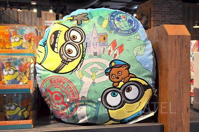 MINIONS TRAVELクッション
