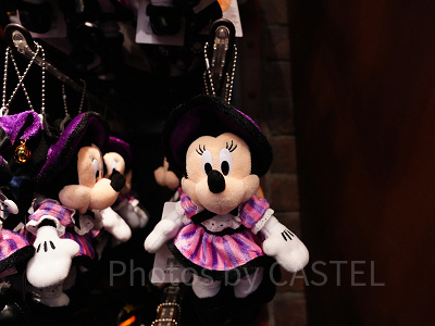 ミニーぬいぐるみバッジ（2022年ディズニーハロウィングッズ）