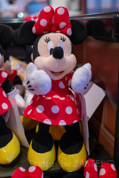 ミニーのポージープラッシー（ぬいぐるみ）