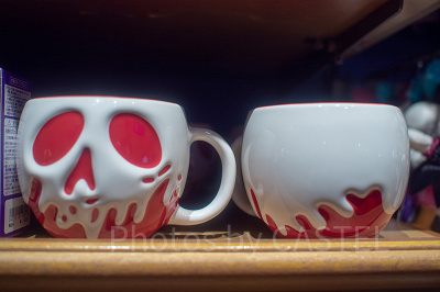 マグカップ（毒リンゴ）