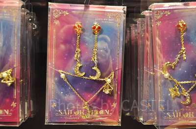 ネックレス＆イヤリングセット（USJ×セーラームーングッズ）