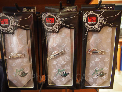 タイピン付ネクタイ（次元）