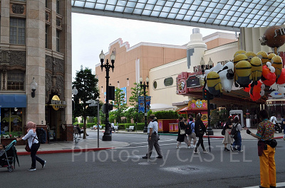 ワンピース・ウォーターバトルはシネマ４－D 前から左折した場所／USJ