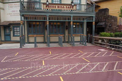 クローズショップ前もオレンジライン