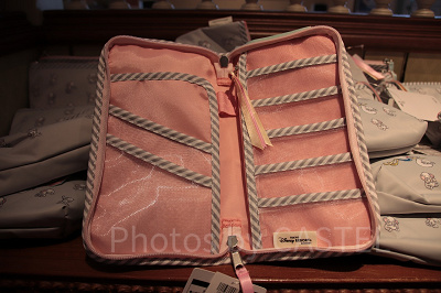 パスポートケース(内側)