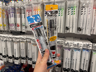 サインで使用するペン