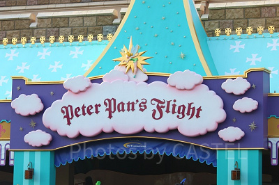 ピーターパン空の旅のキューライン