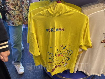 ピカチュウの半袖パーカー