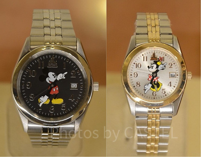 指さしミッキー＆ミニーペアウォッチ