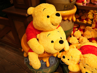 ふわふわでかわいい！ディズニーで買えるくまのプーさんのぬいぐるみ12選！