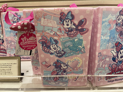 【まる様】ミニーパルパルーザ　キーホルダーとミニタオルセット Disney】ミニーマウス/丸型ハンドタオル(PONEYCOMB TOKYO