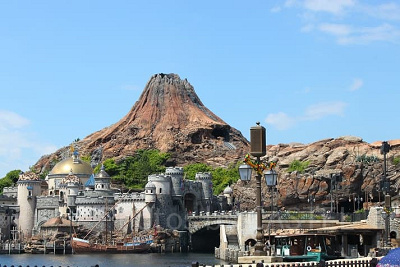 プロメテウス火山は約1時間に1回に噴火します