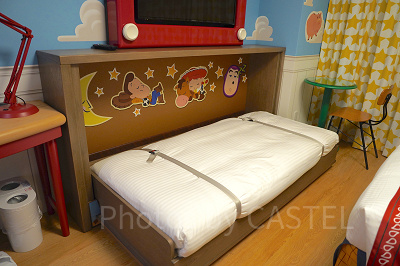 プルダウンベッド