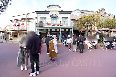 ペコスビル・カフェの待ち列（11時ごろ）