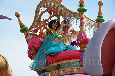 ラジャーはジャスミンの良き理解者