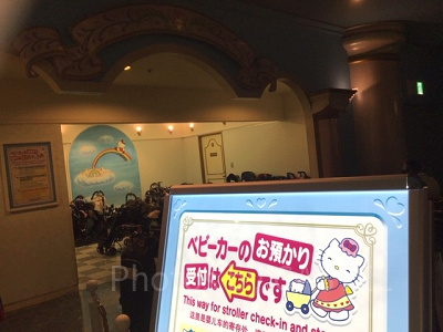 サンリオピューロランド　ベビーカーの預かり受付