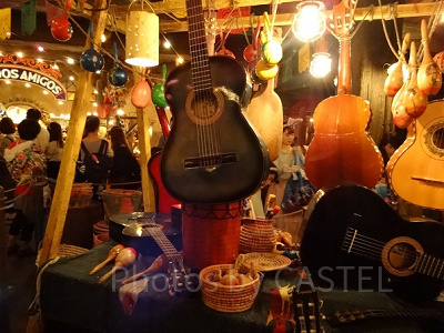 サルードス・アミーゴス！　の待ち列にあるプロップス。