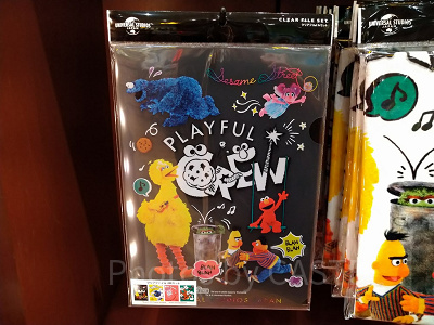 USJ】春の新作セサミストリートグッズ！実写モチーフのTシャツ、雑貨
