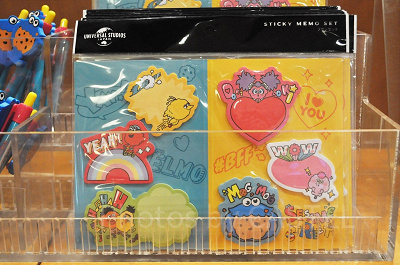 ユニバのセサミストリートグッズ「POP EMOTION!」15選！2021年新作T